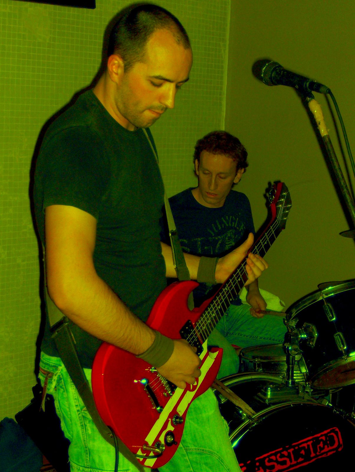 [classfied@jazz+005.jpg]