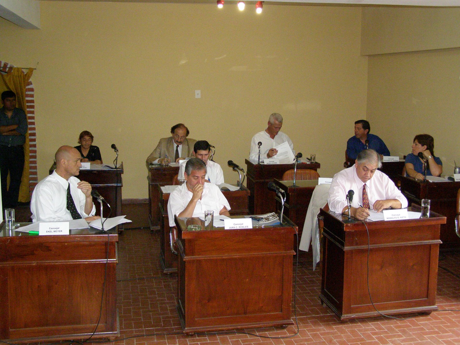 [PB061073.JPG]