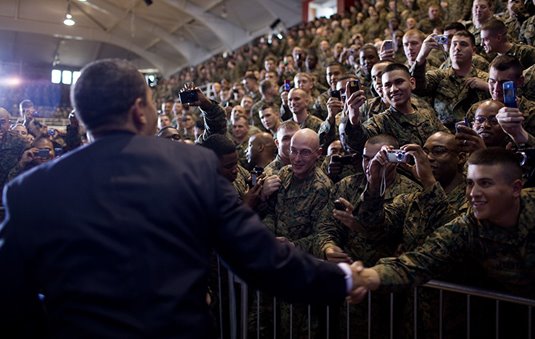 [President+Obama+Shakes+hands+with+Troops+after+his+speech.jpg]