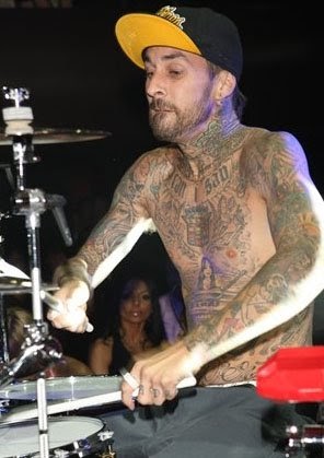 TRAVIS BARKER AND DJ AM PLANE CRASH