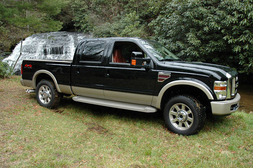 Big Ford Trucks: Ford Truck Accessories  Some of the Basic Accessories