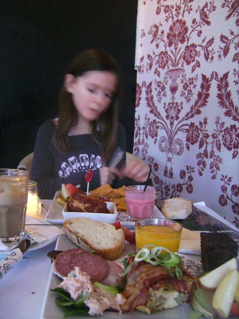 [alba+brunch.jpg]