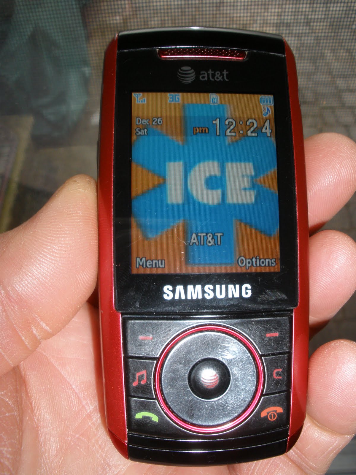 [Cell+Phone+ICE+Display.JPG]