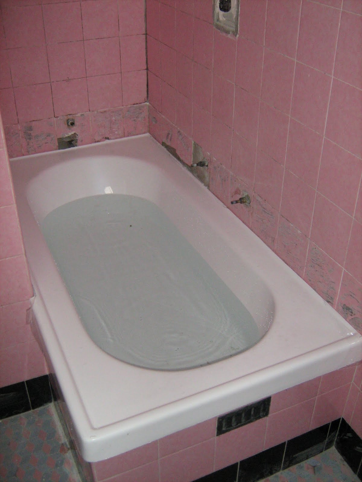 Choosing to install an Inner Bath bath insert over