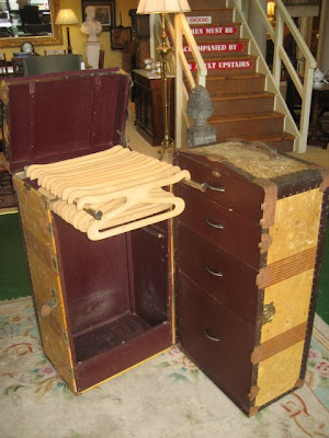 Wardrobe Trunk