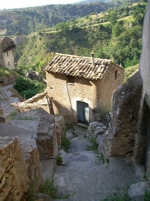 abandoned stone house, calabria, southern italy abandoned stone house, calabria, southern italy