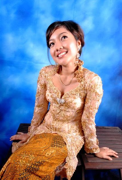 Latif at a glance: Panganten anyar