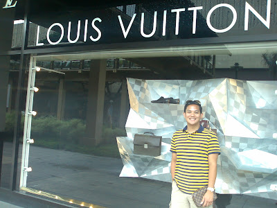 In LVoe with Louis Vuitton: Louis Vuitton Greenbelt, Manila