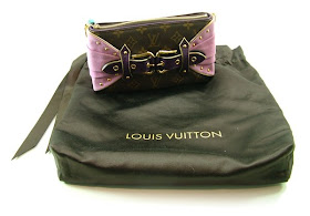 Louis Vuitton Lilac Draped Ostrich Pochette, 2004 Les