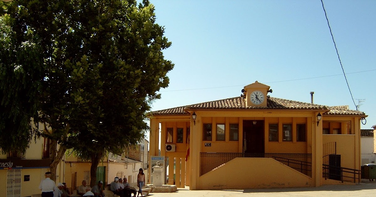 Un pueblo de Castilla OLIVARES DE JÚCAR (Reportaje de prensa)