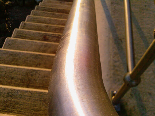 HANDRAIL AND STEPS