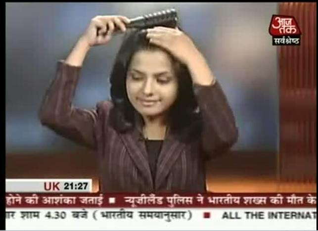 Aajtak Funny Newsreader Of Indian News Channel