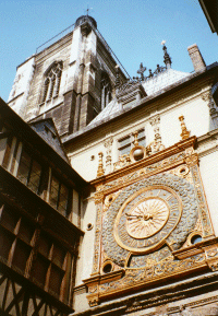 [p21329-Rouen_France-The_Gros_Horloge_in_Rouen_France.jpg.gif]
