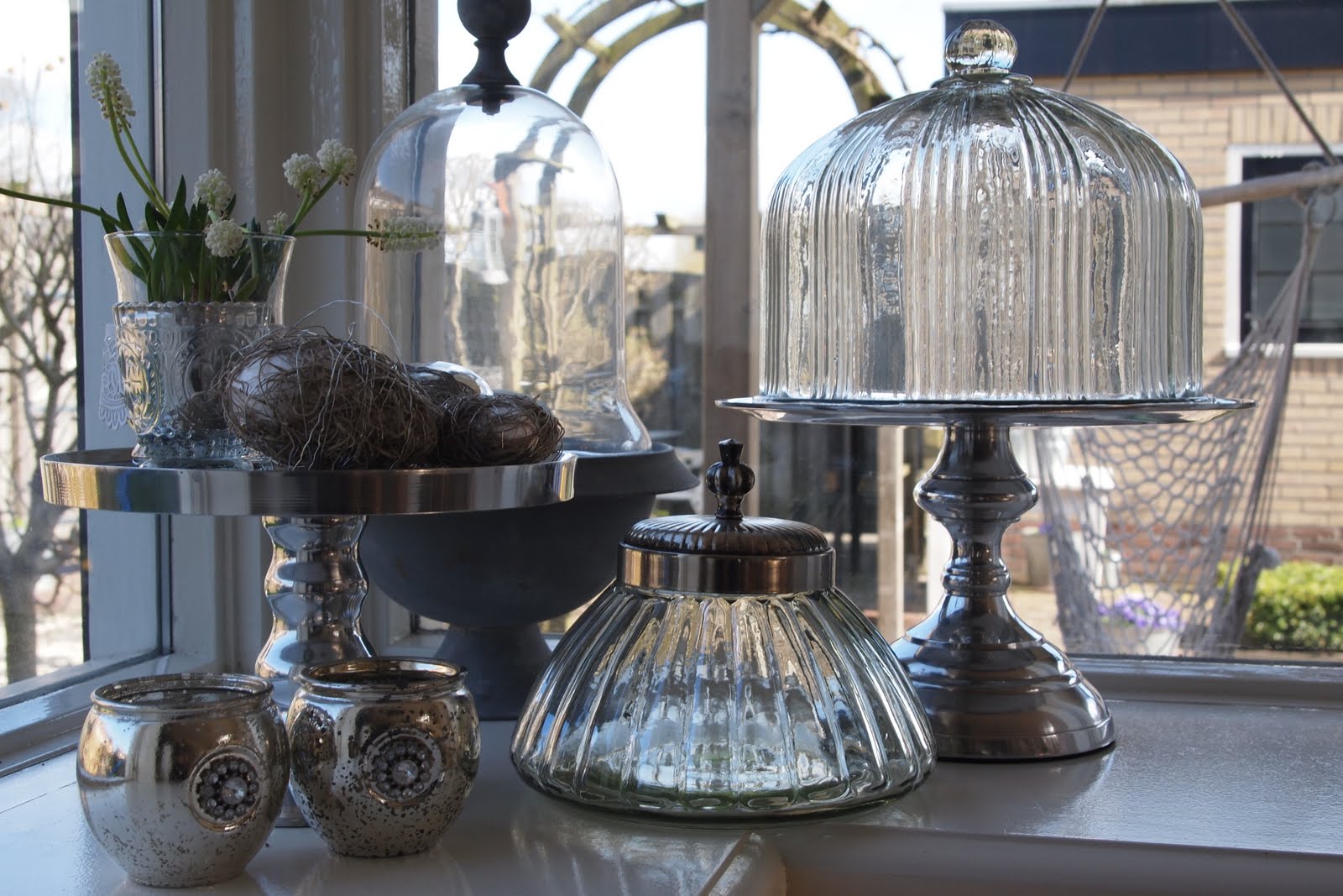 Accessoires woonkamer vensterbank: vensterbank decoratie thestylebox.