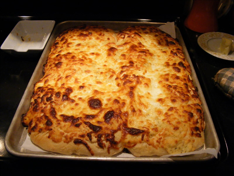 The Virtual Goody Plate GarlicSlathered Stretch Bread (a.k.a. "Pizza