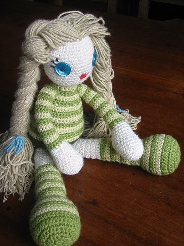 2000 Free Amigurumi Patterns: Amigurumi Human Doll