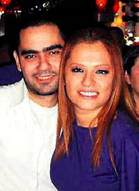 Ata Ve Dunyasi Reyhan Karaca Kardesini Kaybetti