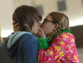 BESO DE MATIAS Y PATO