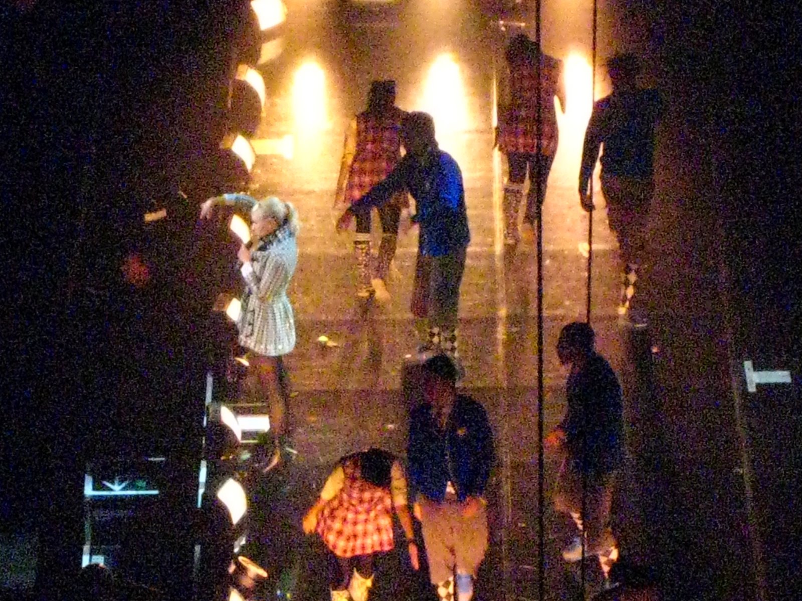 [IMG_1304.JPG]