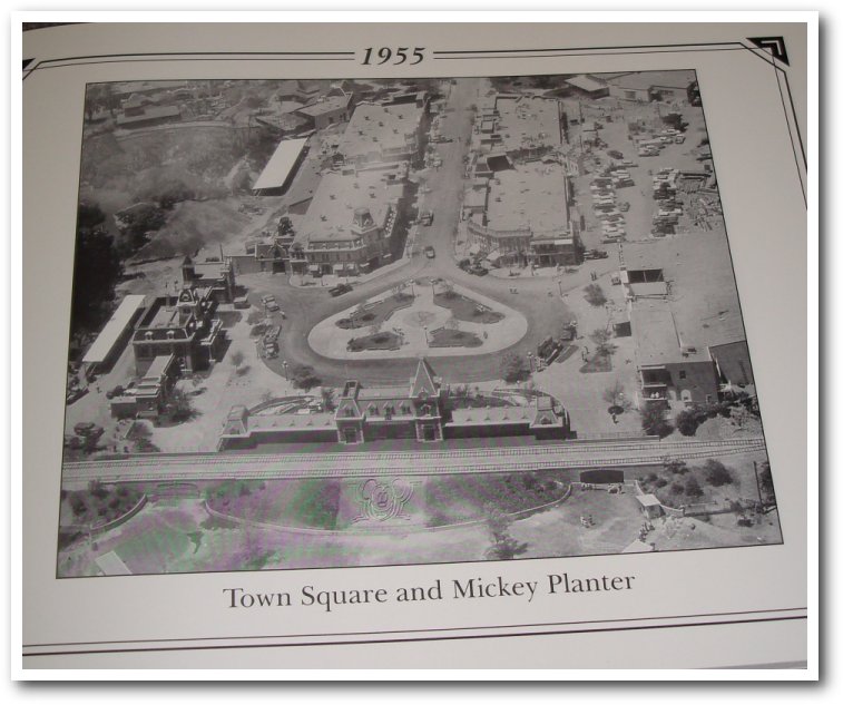 [dl_under_construction_01.jpg]