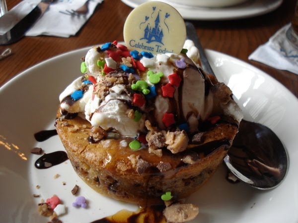 [Ooey+Gooey+Toffey+Cake.JPG]