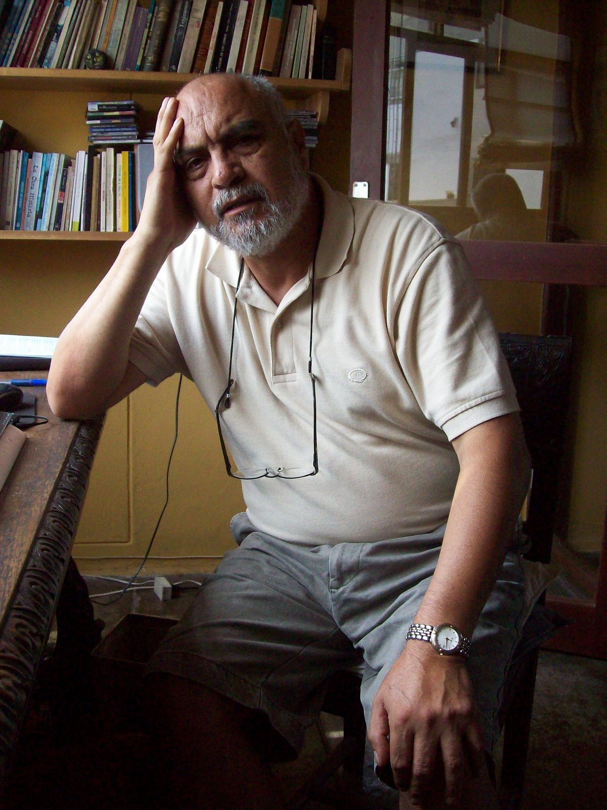 [2-4-+ENTREVISTA+-+TULIO+MORA.JPG]