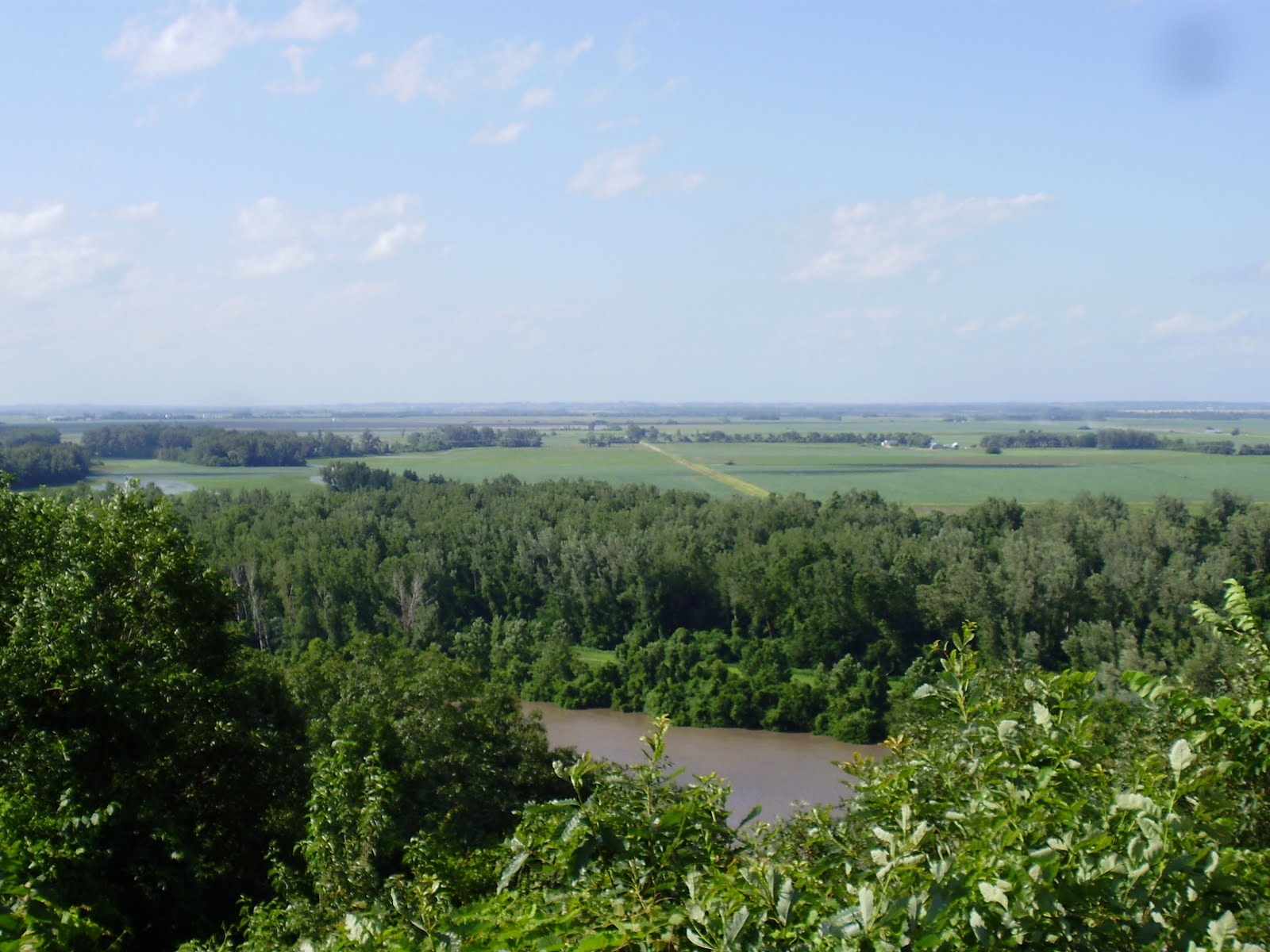 Life at 55 mph Four States Lookout in White Cloud, Kansas (click here