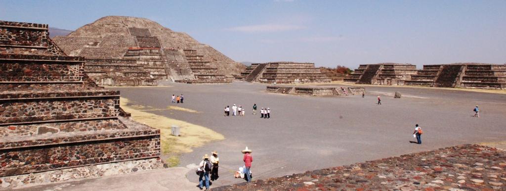 [Teotihuacan4@.JPG]