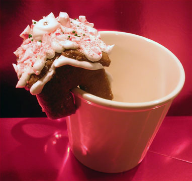 [Gingerbread_on_cup.jpg]