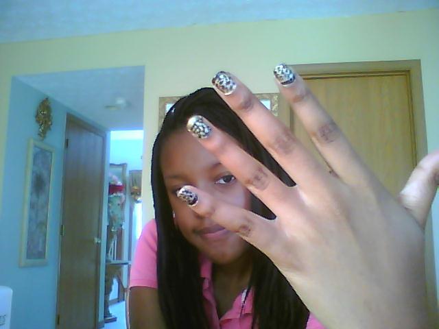 the gold nail polish. nicki minaj gold nails. the gold nail polish.