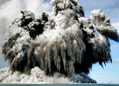 [090319-tonga-volcanic-eruption-ap-video_big.jpg]