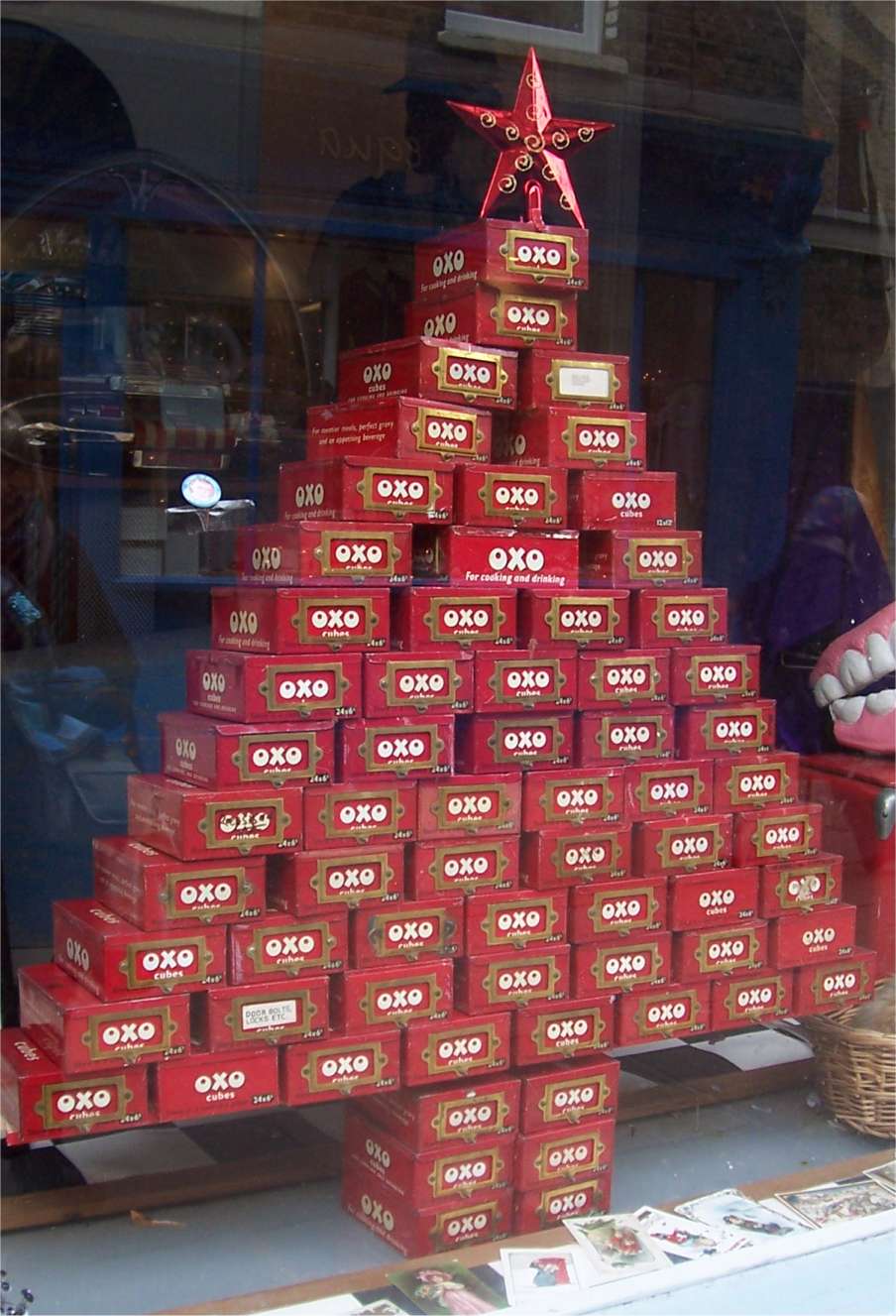 [LondonOxoXmas.jpg]
