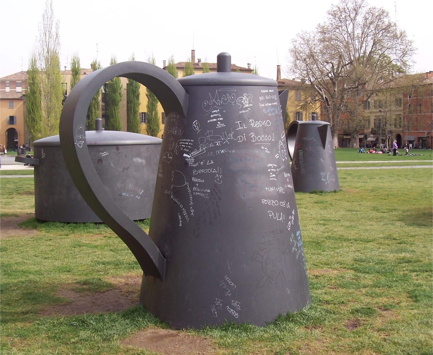 [PotsPilottaApril08.jpg]