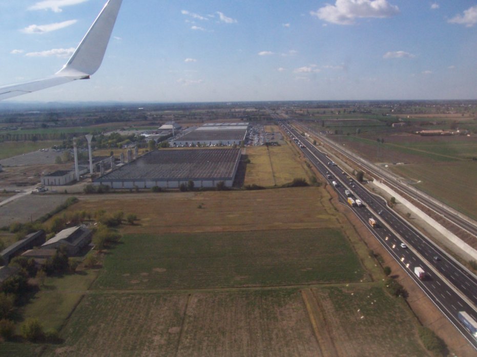 [Parma+landing.JPG]