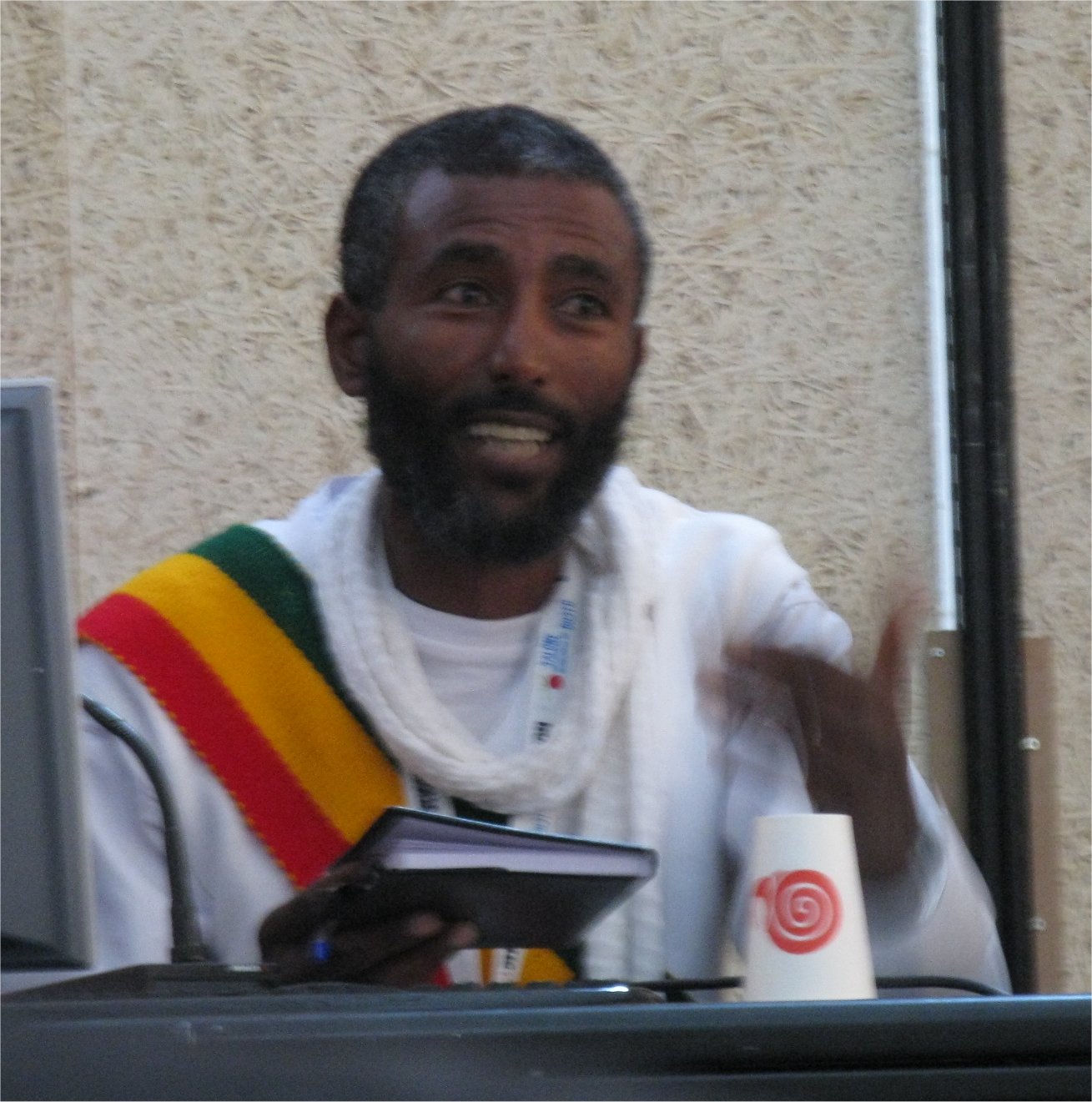 [Beekeeping4Ethiopian.jpg]