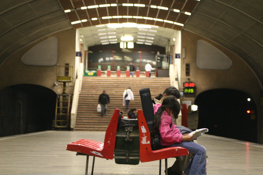 [waiting_by_freyutz.jpg]