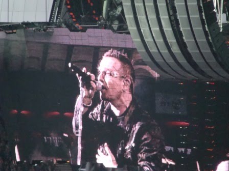 [Bono.JPG]