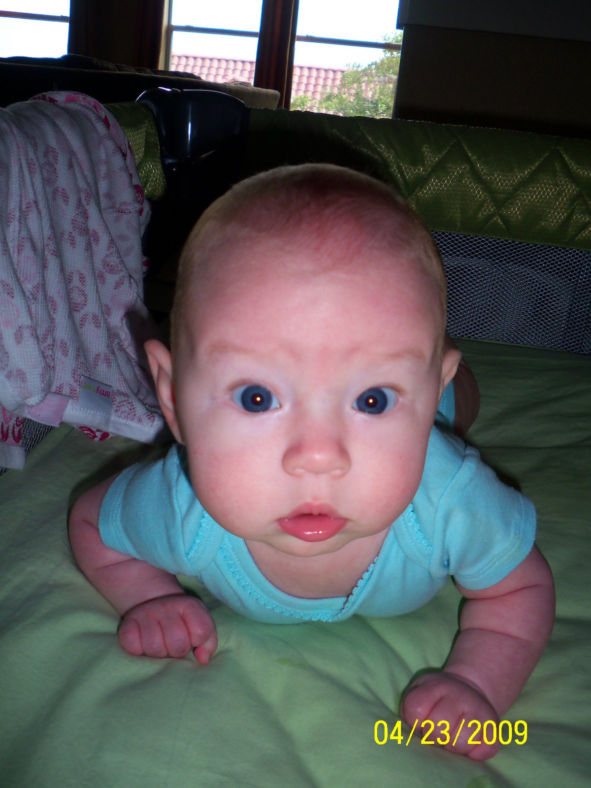 [Ava+Three+months+old+069.JPG]