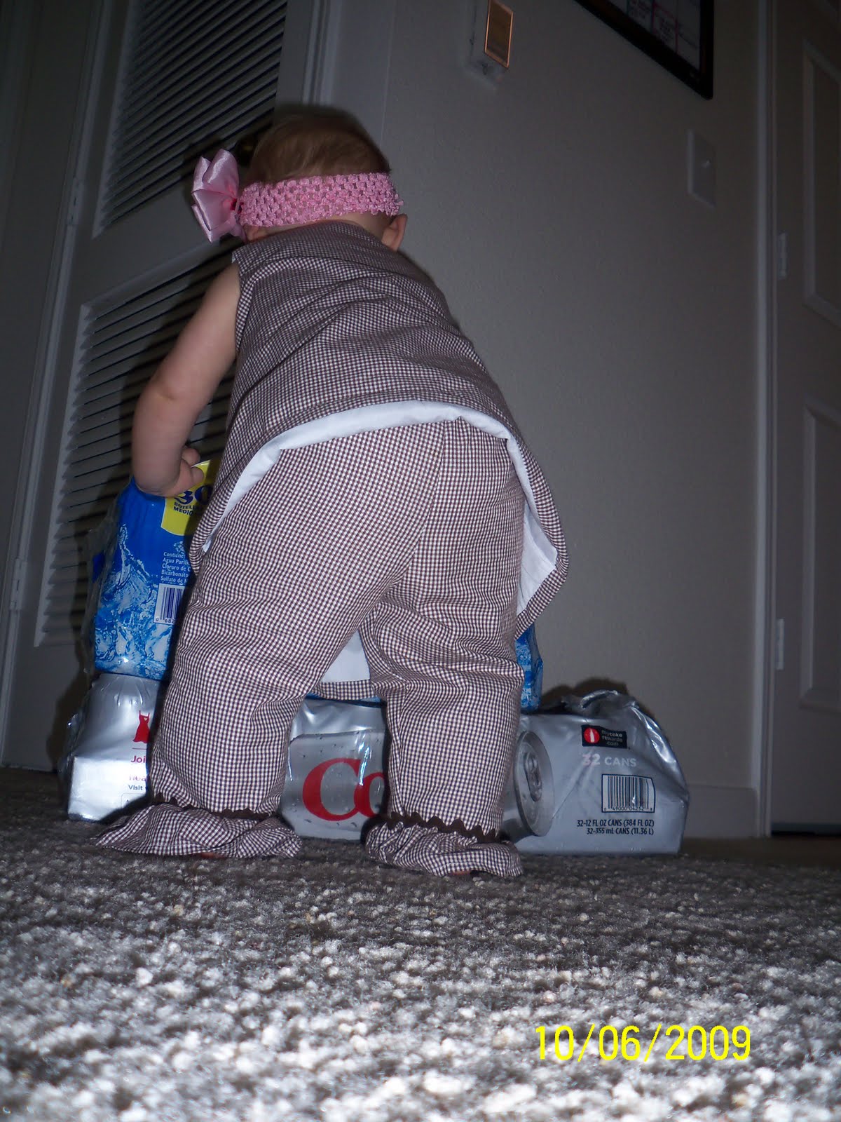 [eight+months+old+096.JPG]