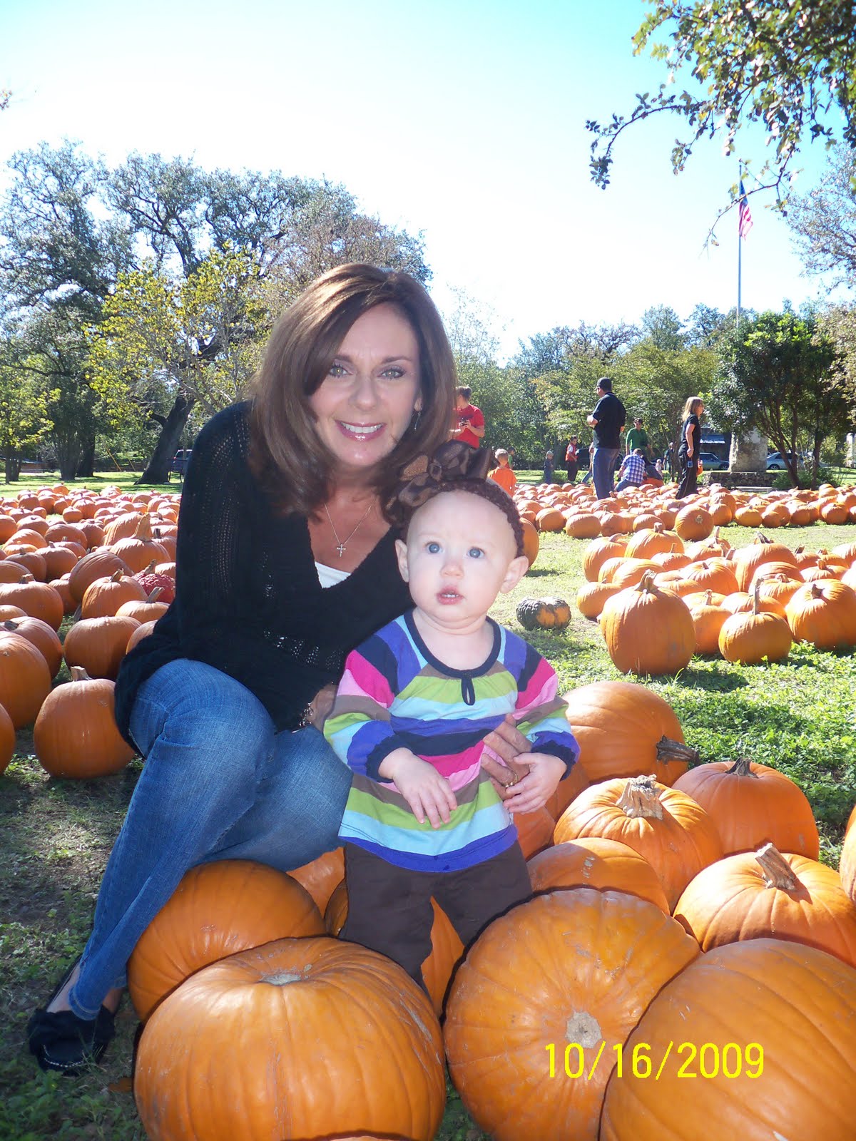 [Pumpkin+Patch+09+020.JPG]
