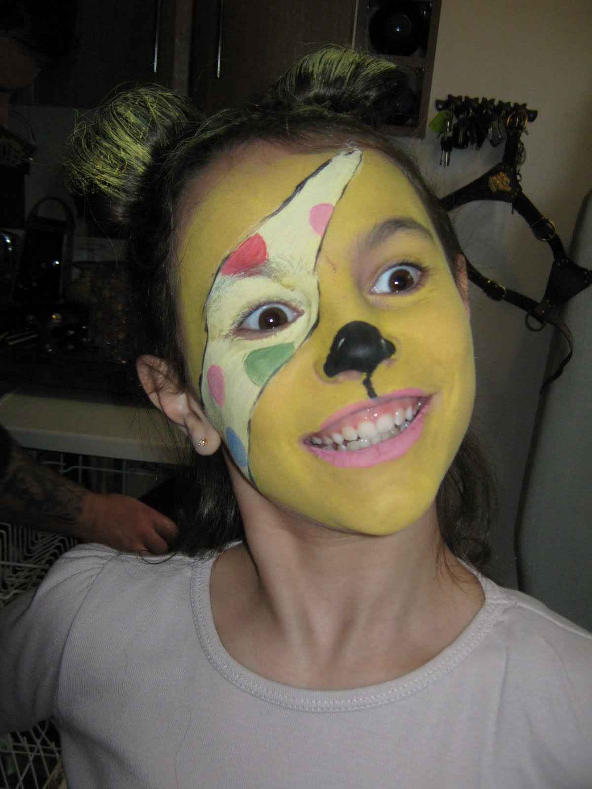 Hayley Fern Pudsey Bear face painting!