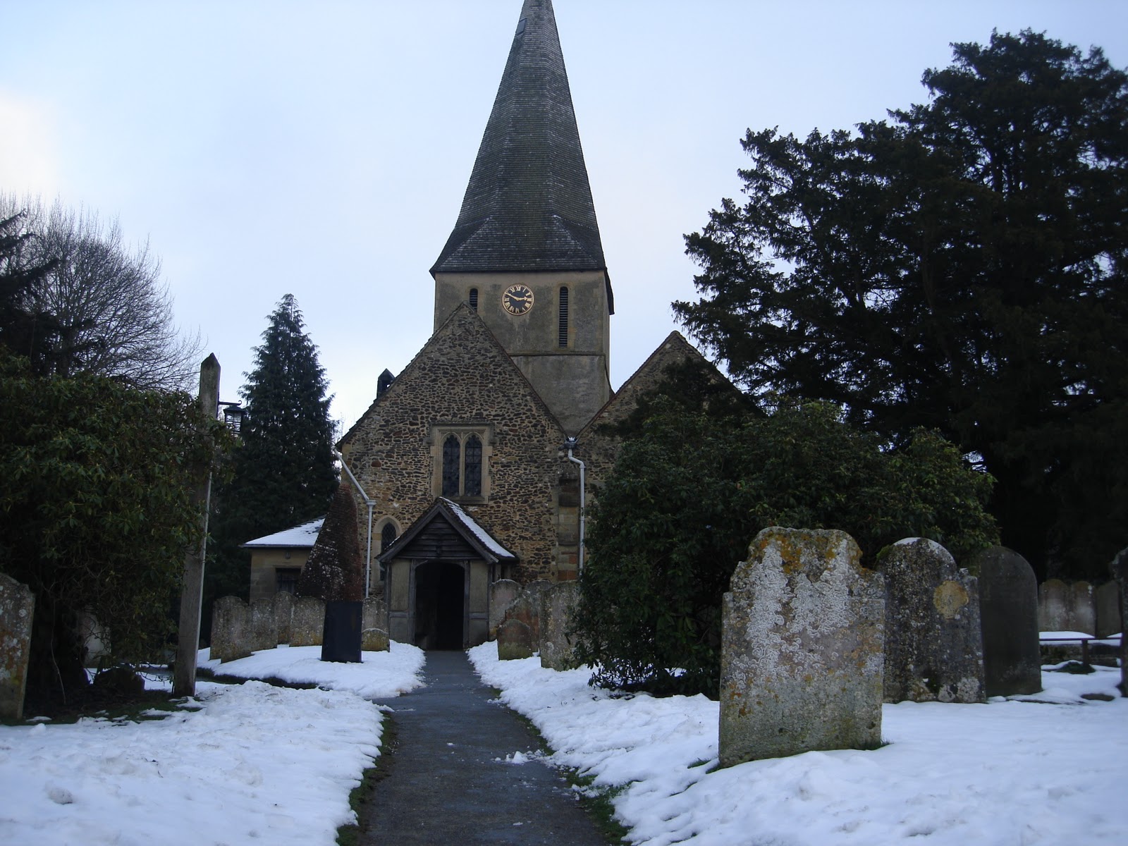 mengsel Tiny Towns in England Shere, Surrey
