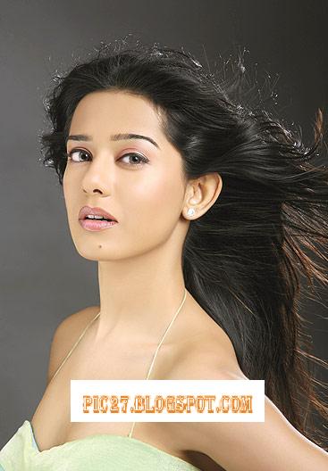 [amrita_rao_103.jpg]