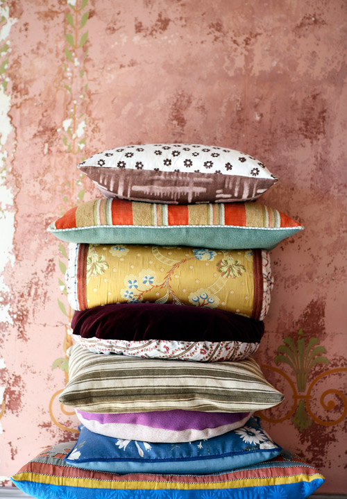 [cushions2.jpg]