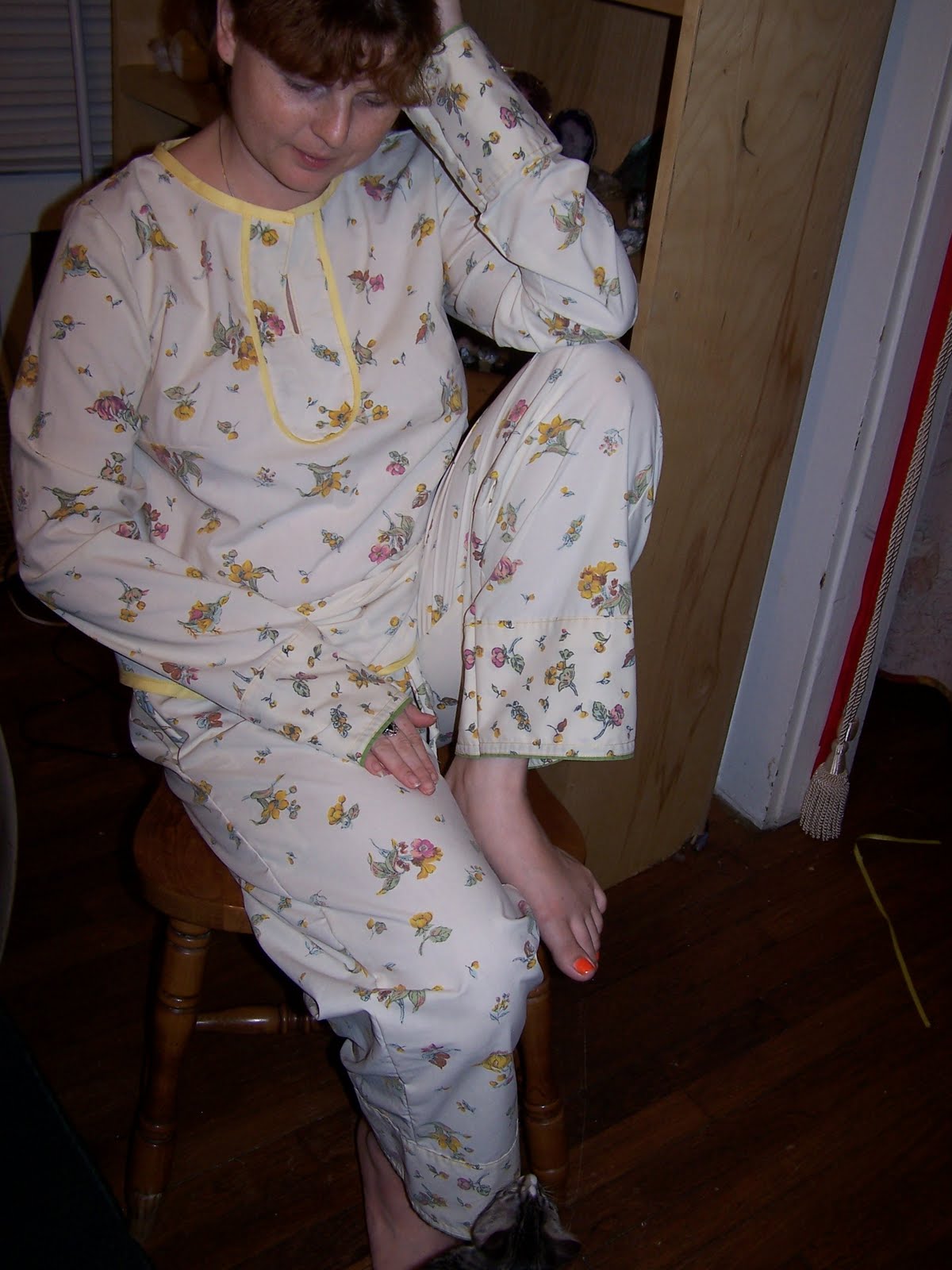 Sews Barefoot Pajamas! From Weekend sewing