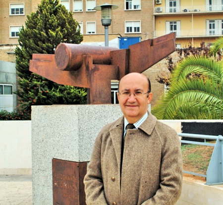 Emotivo homenaje al Dr. Ángel Bernardos, padre del trasplante hepático en Sevilla