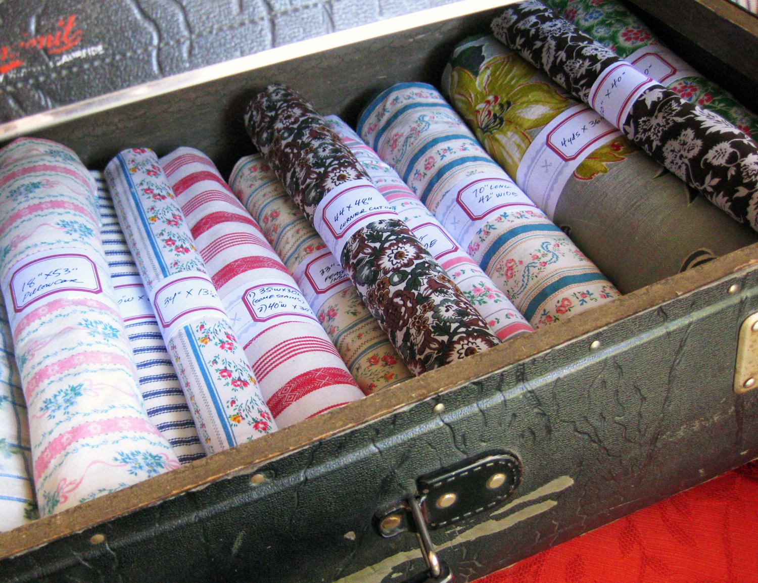 Fabric Storage Organization Ideas featured by top US sewing blog, Flamingo Toes.