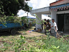 Kerja-kerja gotong royong di Rumah An-Nuur Iman