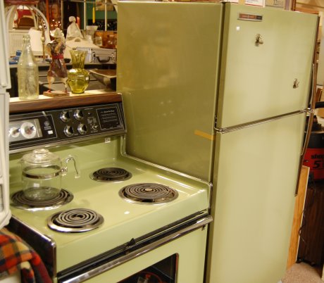 Sew Loquacious: My Collection Begins Plus More 1970s Stuff!