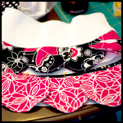 باترون تنورة مع طريقة الخياطة لطفلة  Petal+Toddler+Skirt+Pink+Black+Pattern+Handmade+Sewn24